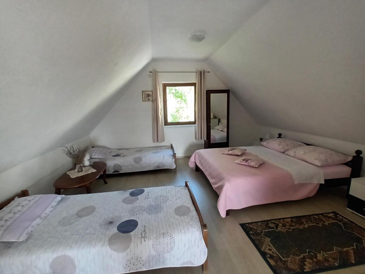 Guesthouse Loncar Плитвицкие озёра Экстерьер фото